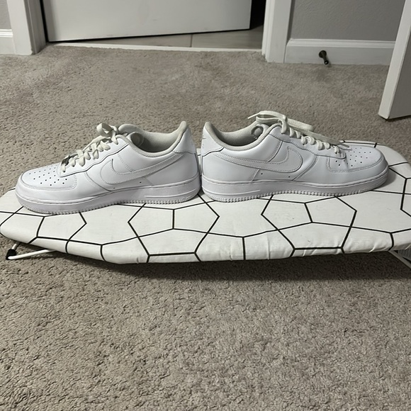 Used Like New Nike Air Force Ones - Picture 4 of 5